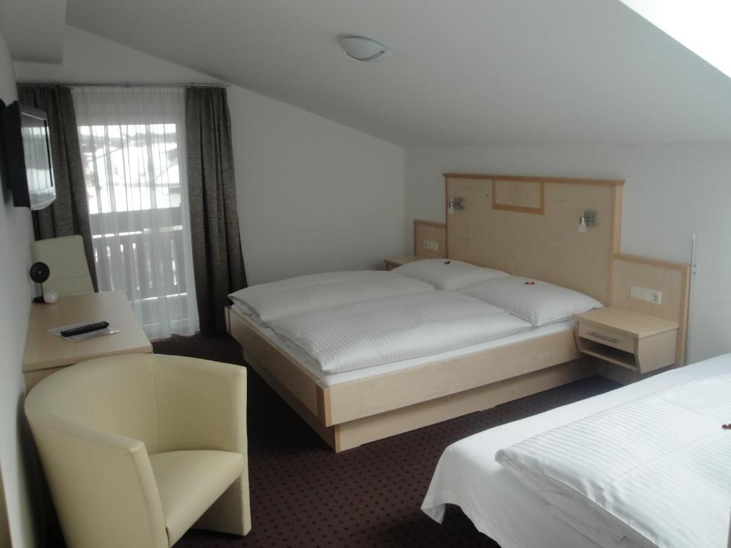 Pension Dorfplatzl Fusch an der Grossglocknerstrasse Номер фото